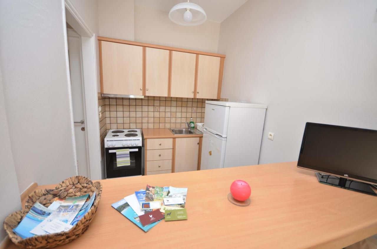 Kokoros Apartments Kato Korakiana Екстериор снимка